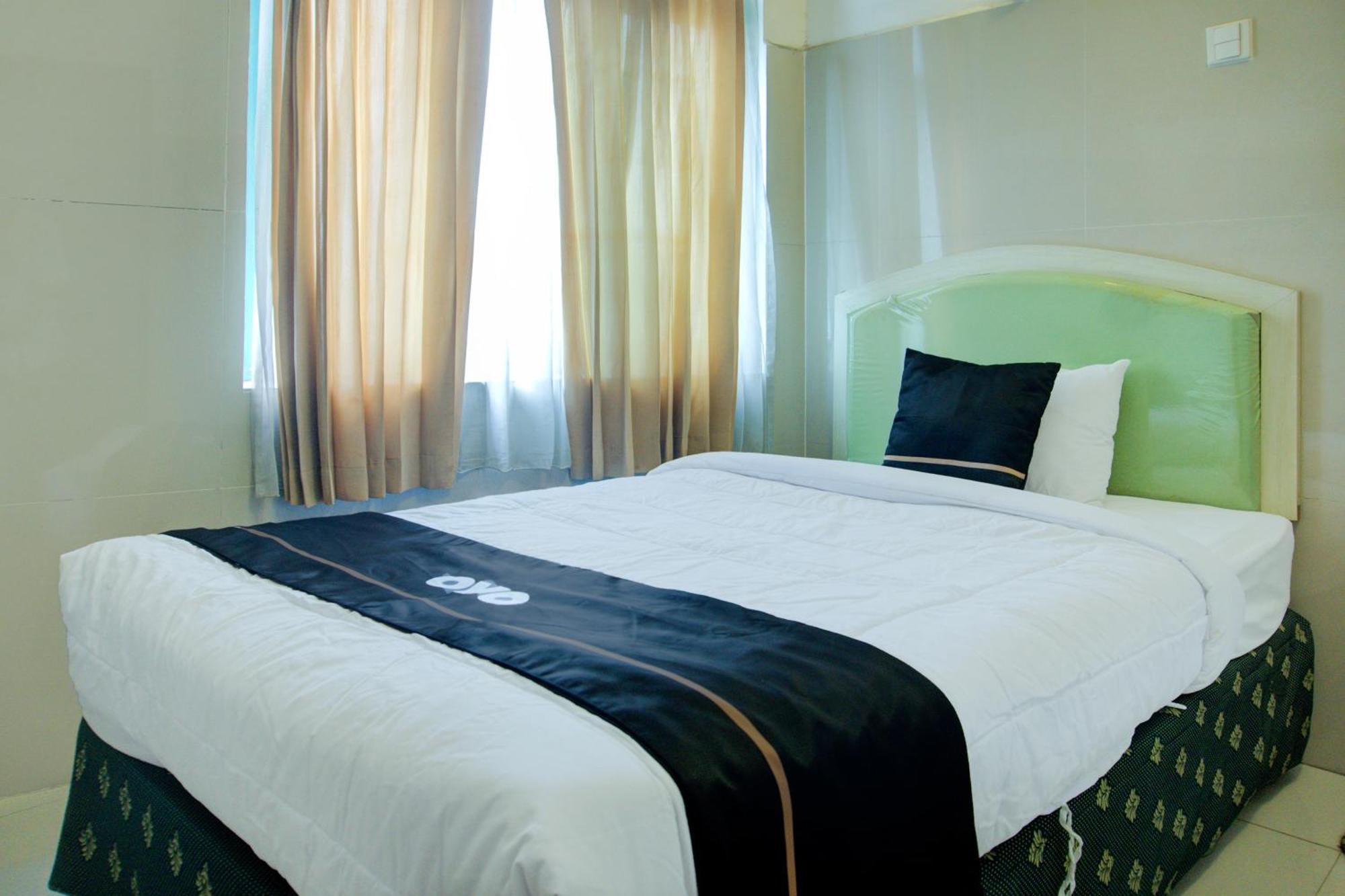 Townhouse Oak Palembang Near Jembatan Ampera Formerly Azzura Hotel מראה חיצוני תמונה