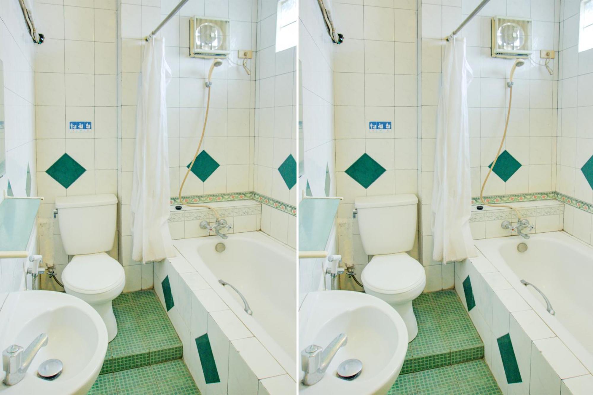 Townhouse Oak Palembang Near Jembatan Ampera Formerly Azzura Hotel מראה חיצוני תמונה